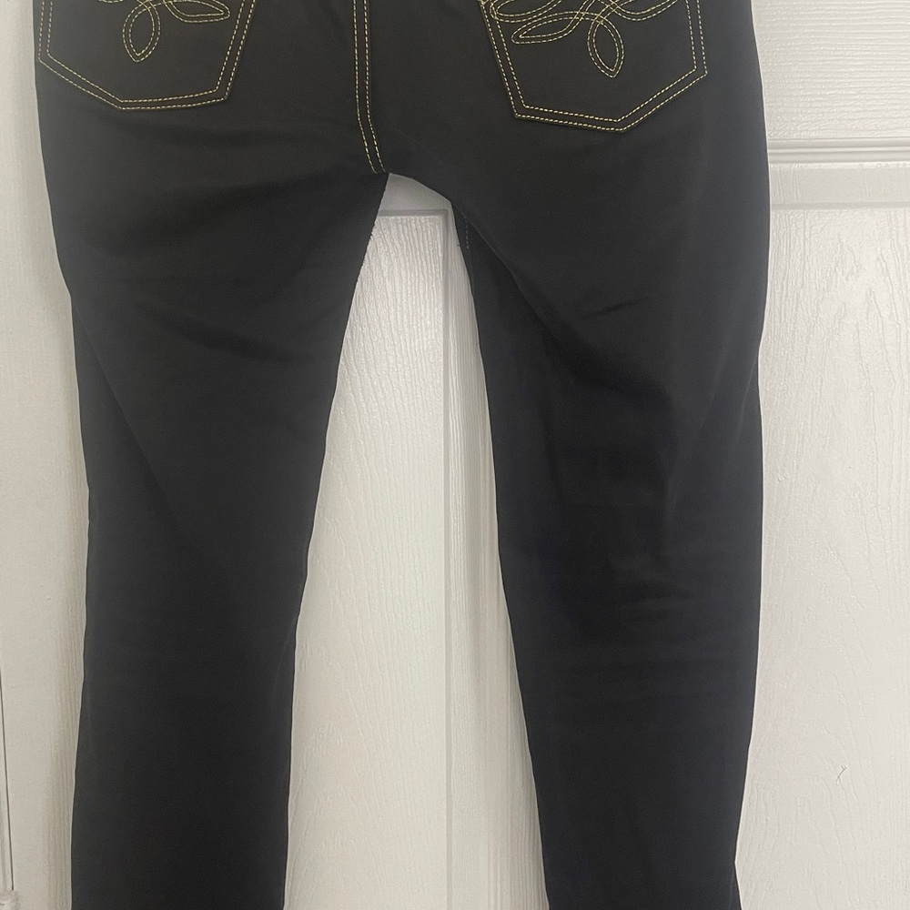 In Good, Gently Used Condition With No Rips, Stai… - image 3